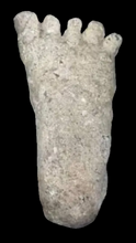 Cargar imagen en el visor de la galería, 1980s Bigfoot Cast Replica Footprint Track Kentucky