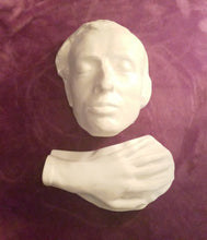 Cargar imagen en el visor de la galería, Includes shipping / Chopin life mask Head and hand death cast