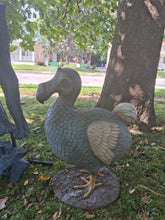Cargar imagen en el visor de la galería, Dodo Bird Lifesize sculpture statue
