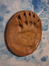 Cargar imagen en el visor de la galería, Grizzly Track #3B (Light Brown) MC Paw Print Grizzly Track B W Shull 10.75" Diam Rare Plaster Bear footprint track cast replica