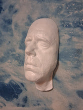 Laden Sie das Bild in den Galerie-Viewer, Gwynne: Fred Gwynne life mask (White Resin) Life Cast Life Cast Herman Munster