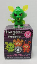 Cargar imagen en el visor de la galería, Funko Mystery Mini: Five Nights at Freddy&#39;s - Radioactive Foxy FNAF