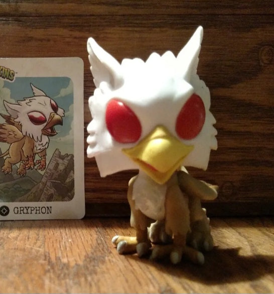 Cryptkins: Series 2 - Gryphon (Cryptkins Vinyl Figure Series 2 Gryphon *Opened box With Card *Open item*