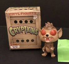 Cargar imagen en el visor de la galería, Cryptkins: Series 2 - Werewolf (Cryptkins Vinyl Figure Series 2 Werewolf *Opened box With Card *Open item*