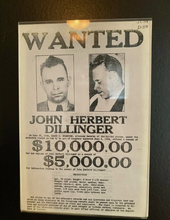 Cargar imagen en el visor de la galería, (Resin) John Dillinger Death Mask Cast Life Cast LifeMask Death mask life cast (Resin)