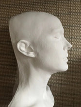 Charger l&#39;image dans la galerie, Natalie Portman Life Mask Cast Queen Amidala &quot;Star Wars&quot; life cast