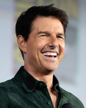 Laden Sie das Bild in den Galerie-Viewer, Tom Cruise Life Mask / Life Cast Top Gun Life size bust  Vanilla Sky Life Face Mask