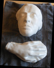 画像をギャラリービューアに読み込む, Chopin life mask Head and hand death cast