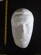Cargar imagen en el visor de la galería, Bruce Lee Life Mask Enter The Dragon Life Cast LifeMask Death mask life cast