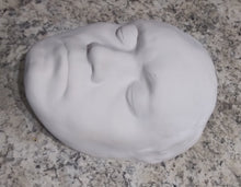 Load image into Gallery viewer, Beethoven life mask / life cast (Plaster) Ludwig van Beethoven&#39;s Life Mask Cast