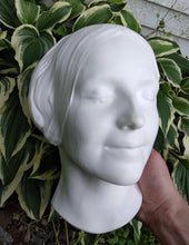 Charger l&#39;image dans la galerie, L&#39;Inconnue de la Seine Face Cast Life Mask (Lifesize) Death mask life cast