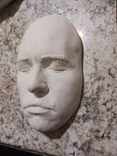 Laden Sie das Bild in den Galerie-Viewer, Val Kilmer Life mask / life cast Batman