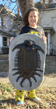 Charger l&#39;image dans la galerie, Terataspis grandis (Giant Trilobite) Cast Replica