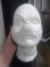 Load image into Gallery viewer, Grinch: Jim Carrey &quot;The Grinch&quot; life cast