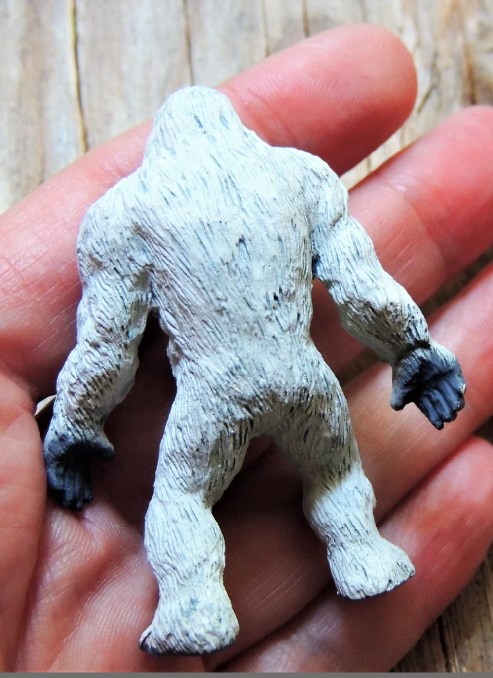 Mini yeti#yeti#miniature#wooltoy #abominablesnowman #asher…