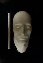 Cargar imagen en el visor de la galería, Napoleon: Life cast life mask death cast of Napoleon Bonaparte