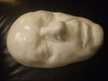 Laden Sie das Bild in den Galerie-Viewer, Anthony Hopkins Hannibal Life size Life-Mask face casting mask life cast