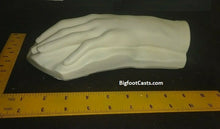 Laden Sie das Bild in den Galerie-Viewer, Chopin Hand cast life mask / life cast Death cast Death mask reproduction