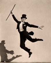 Laden Sie das Bild in den Galerie-Viewer, Astaire, Fred Astaire life cast / life mask