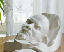 Laden Sie das Bild in den Galerie-Viewer, Vladimir Lenin Death mask Life mask / life cast