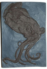 Charger l&#39;image dans la galerie, Octopus: Proteroctopus ribeti, fossil octopus cast replica 