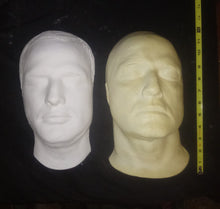 Laden Sie das Bild in den Galerie-Viewer, Brando, Marlon Brando (young) life mask / life cast