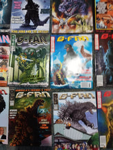Laden Sie das Bild in den Galerie-Viewer, 90 G-Fan Godzilla Magazines